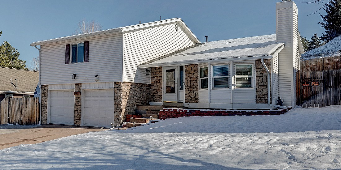 6862 S. Zephyr Street