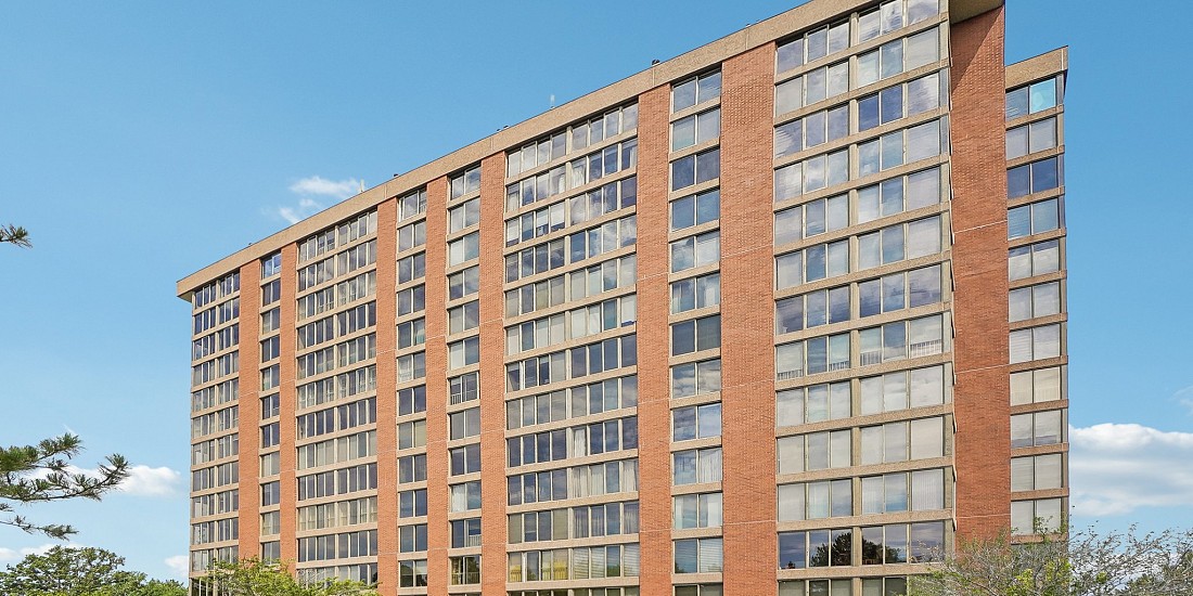 1900 E Girard Place Unit #901