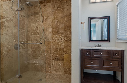 2861 S. Jackson Street, Denver, CO 80210