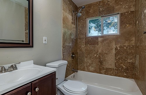 2861 S. Jackson Street, Denver, CO 80210