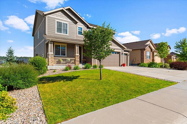 Move-In Ready in Crystal Valley Ranch