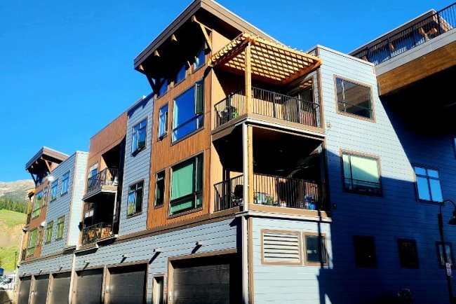 Newly Constructed End Unit Condo in Silverthorne!