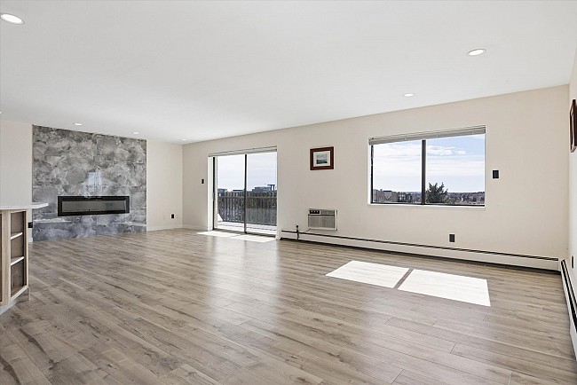 Newly Remodeled in Heather Gardens