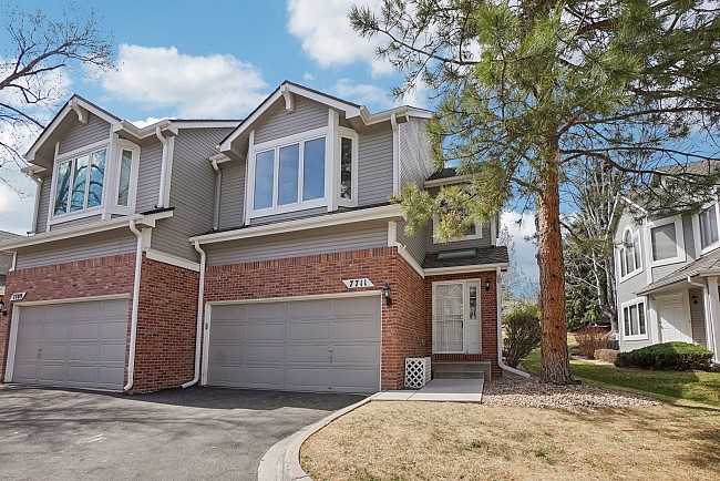 Minimum Maintenance Living in Fox Pointe