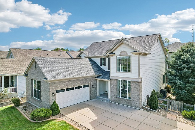 Open House Sat Oct. 3 from 12:00 - 2:00 Turn Key Main Floor Primary Suite, Finished Basement in Canterberry Crossing
