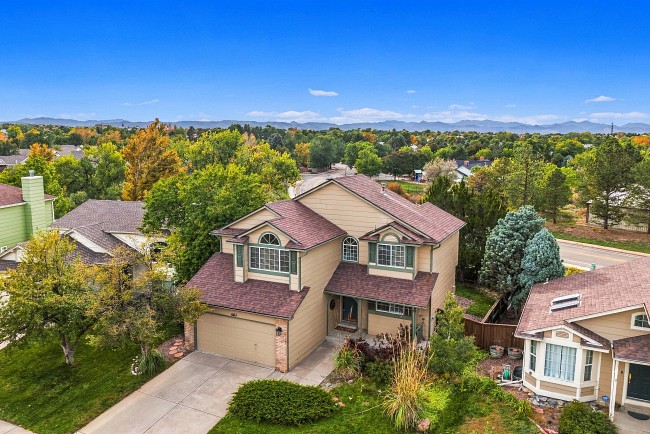 Backs To Open Space In Highlands Ranch